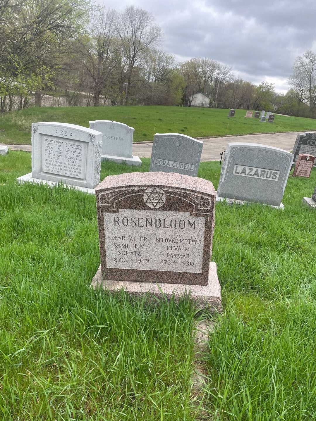 Reva M. Paymar Rosenbloom's grave. Photo 2