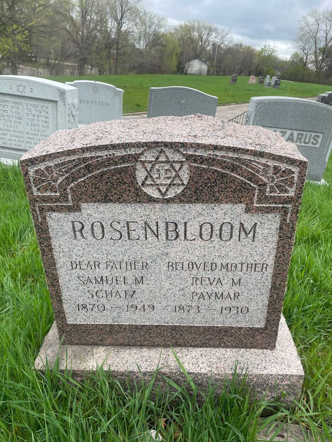 Reva M. Paymar Rosenbloom's grave. Photo 1