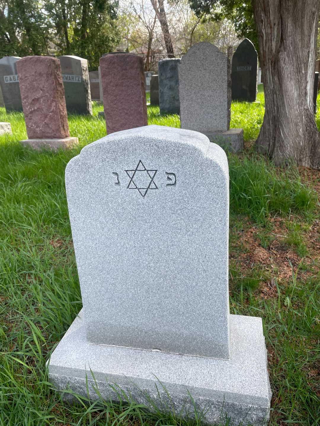 Bertha Garber's grave. Photo 3