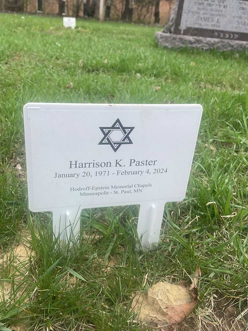 Harrison K. Paster's grave. Photo 3