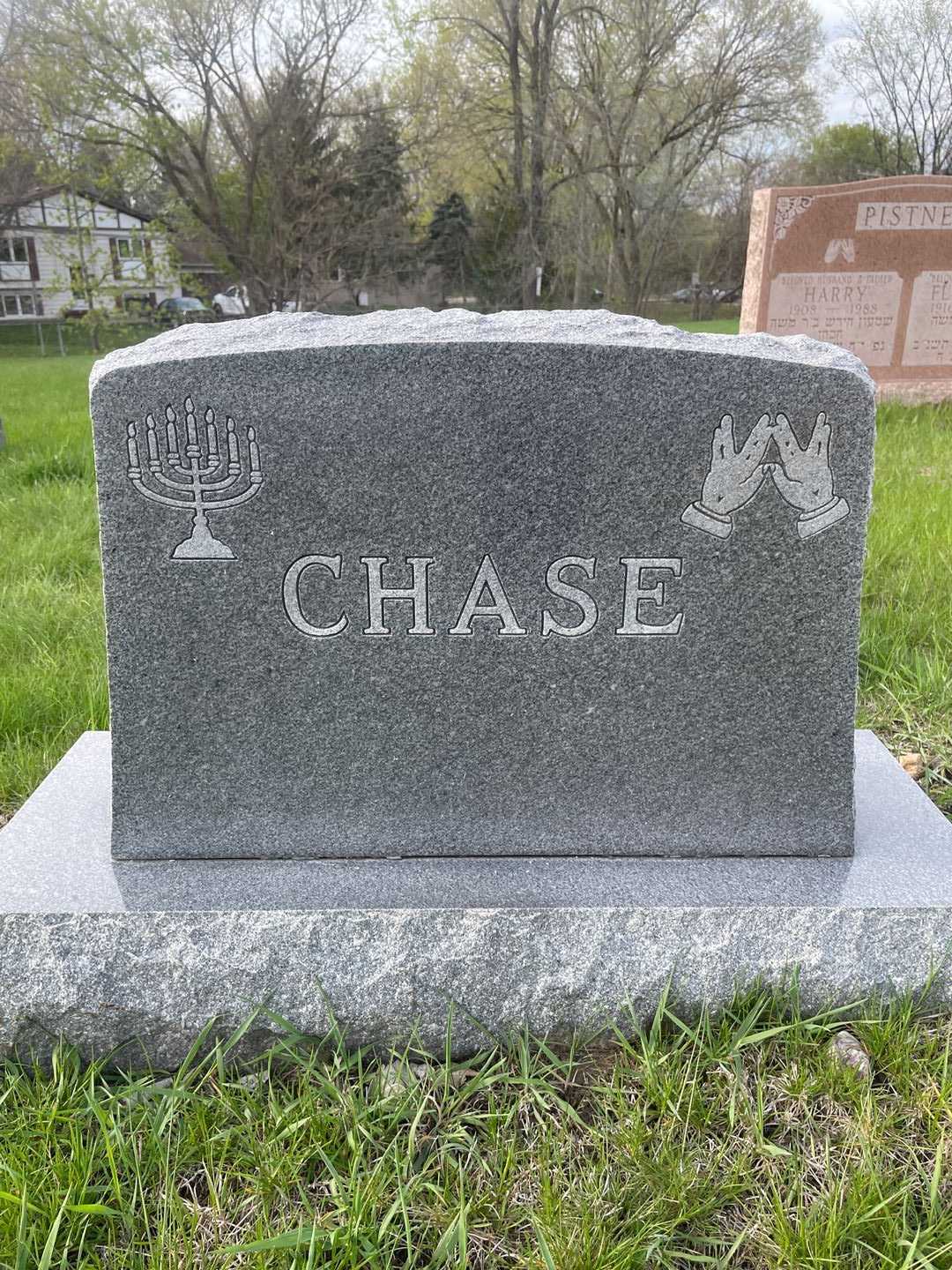 Frances L. Chase's grave. Photo 1