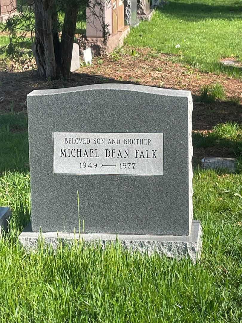 Michael Dean Falk's grave. Photo 1