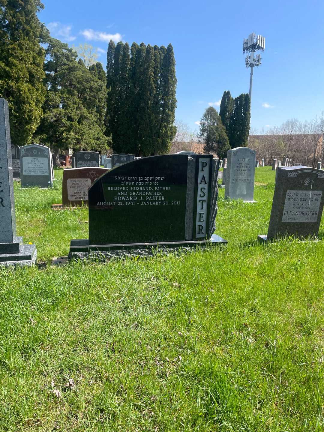 Edward J. Paster's grave. Photo 2