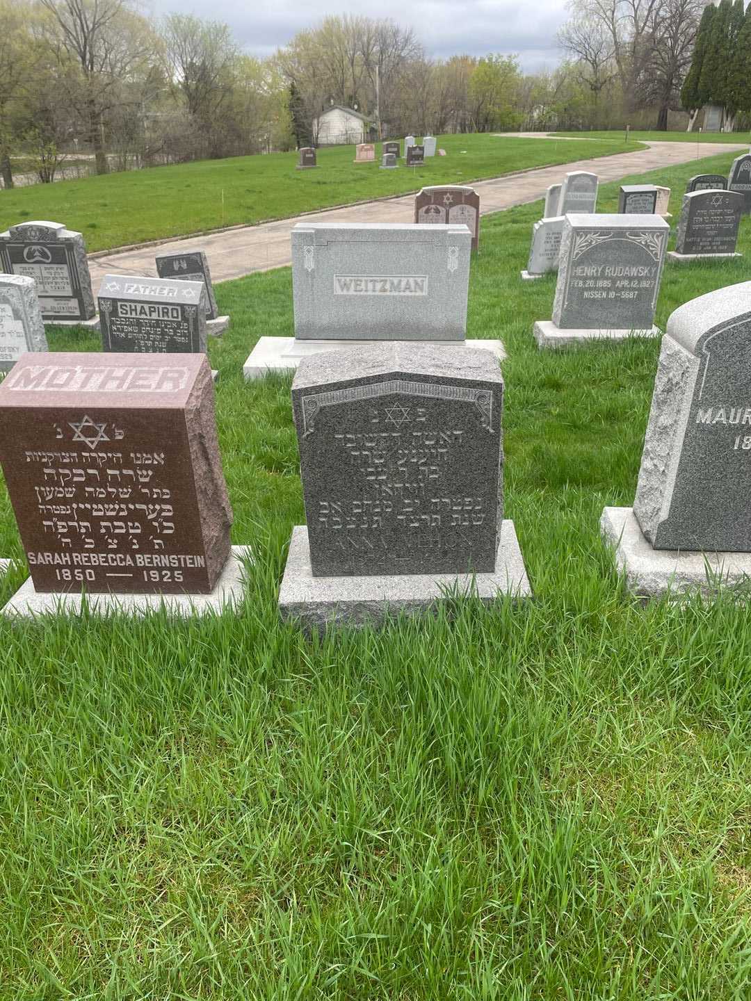 Anna Vehon's grave. Photo 2