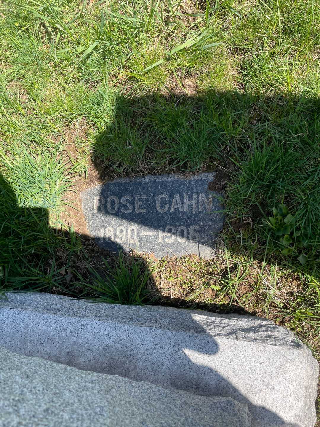 Rose Cahn's grave. Photo 3