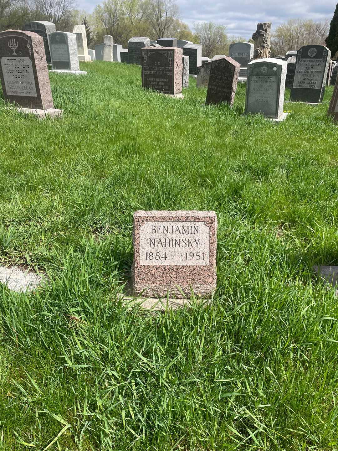 Benjamin Nahinsky's grave. Photo 2