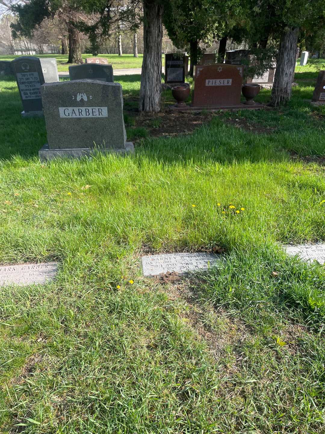 Barney B. Garber's grave. Photo 2