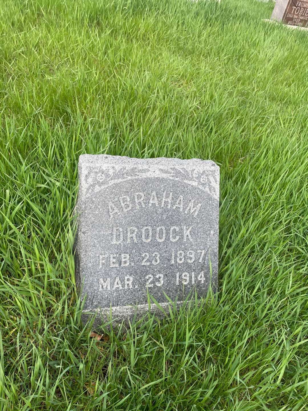 Abraham Droock's grave. Photo 1